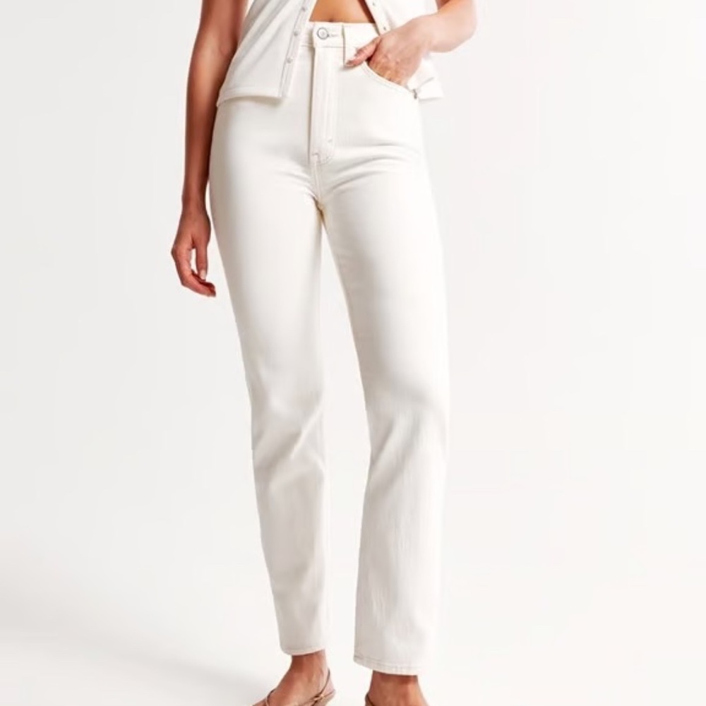 Abercrombie & Fitch Ultra High Rise Ankle Straight Jeans Ivory/Cream
